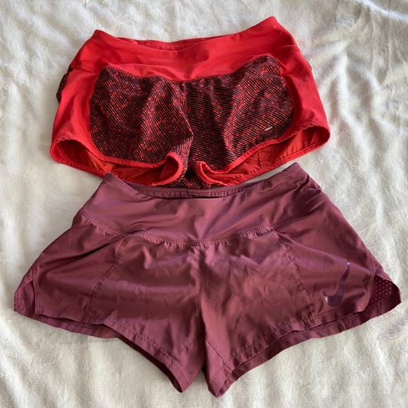 Nike Pants - Nike XS Set of 2 shorts